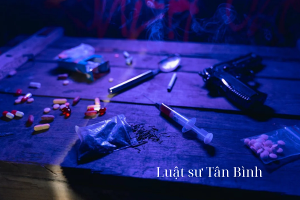 Quán karaoke thành điểm tụ tập ma túy: Chủ mưu và người phục vụ cùng hầu tòa.