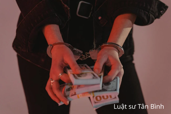 Trộm xe máy, lĩnh án hơn 1 năm tù.